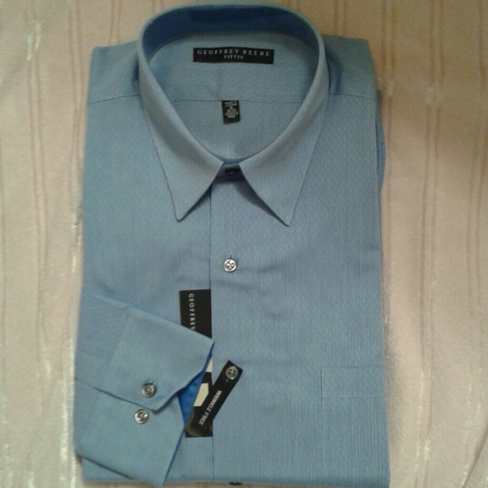 Mens fitted dress shirt size 32/33